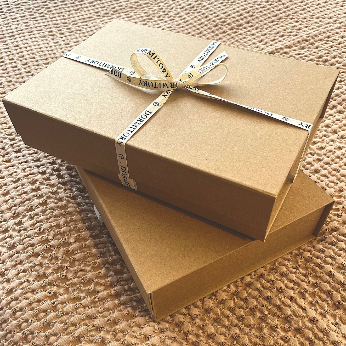 Dormitory Large Gift Box