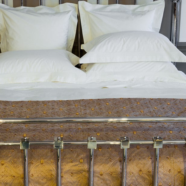 Octavian fine italian percale bedlinen