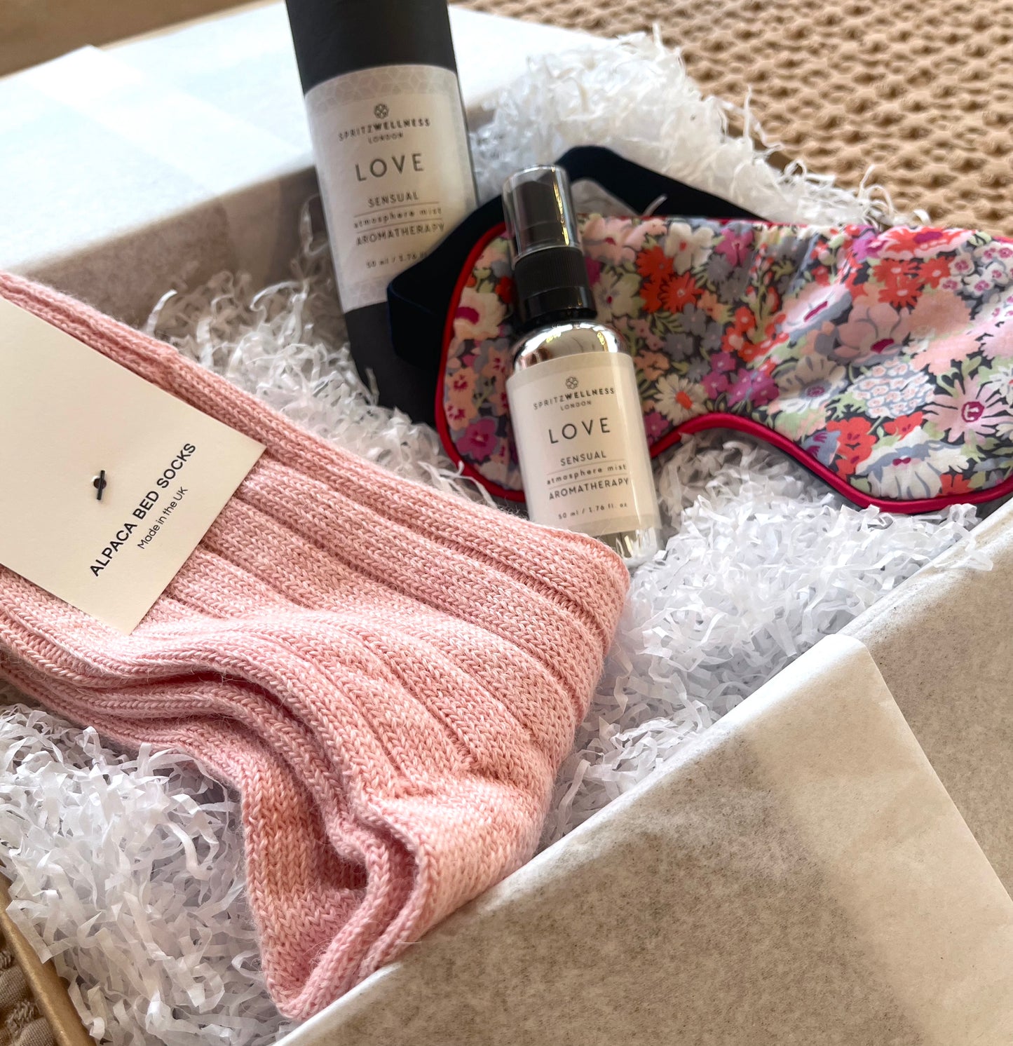 Valentine Large Gift Box - Pink