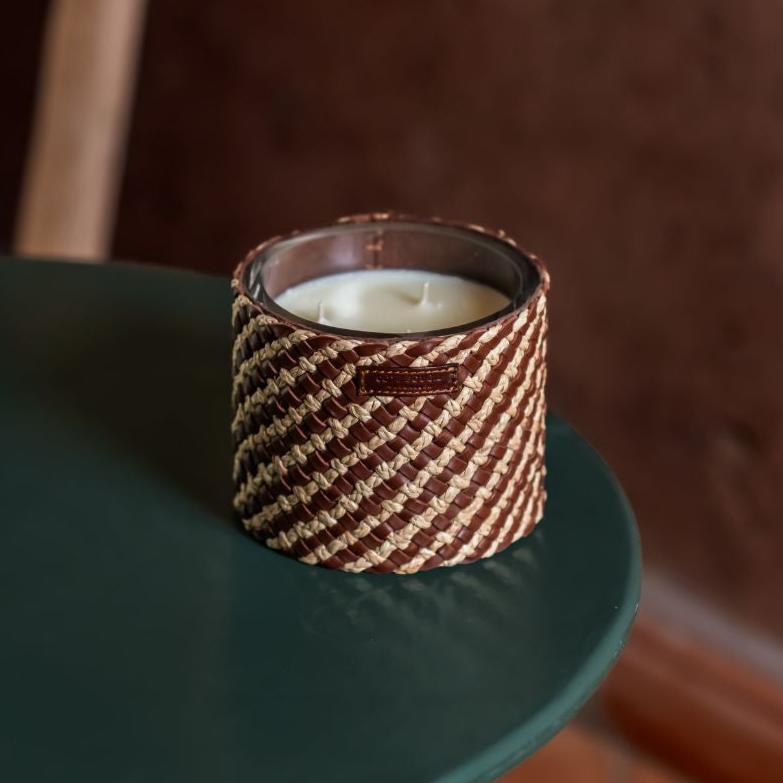 May Rafia Large Candle - Cuir Obscure