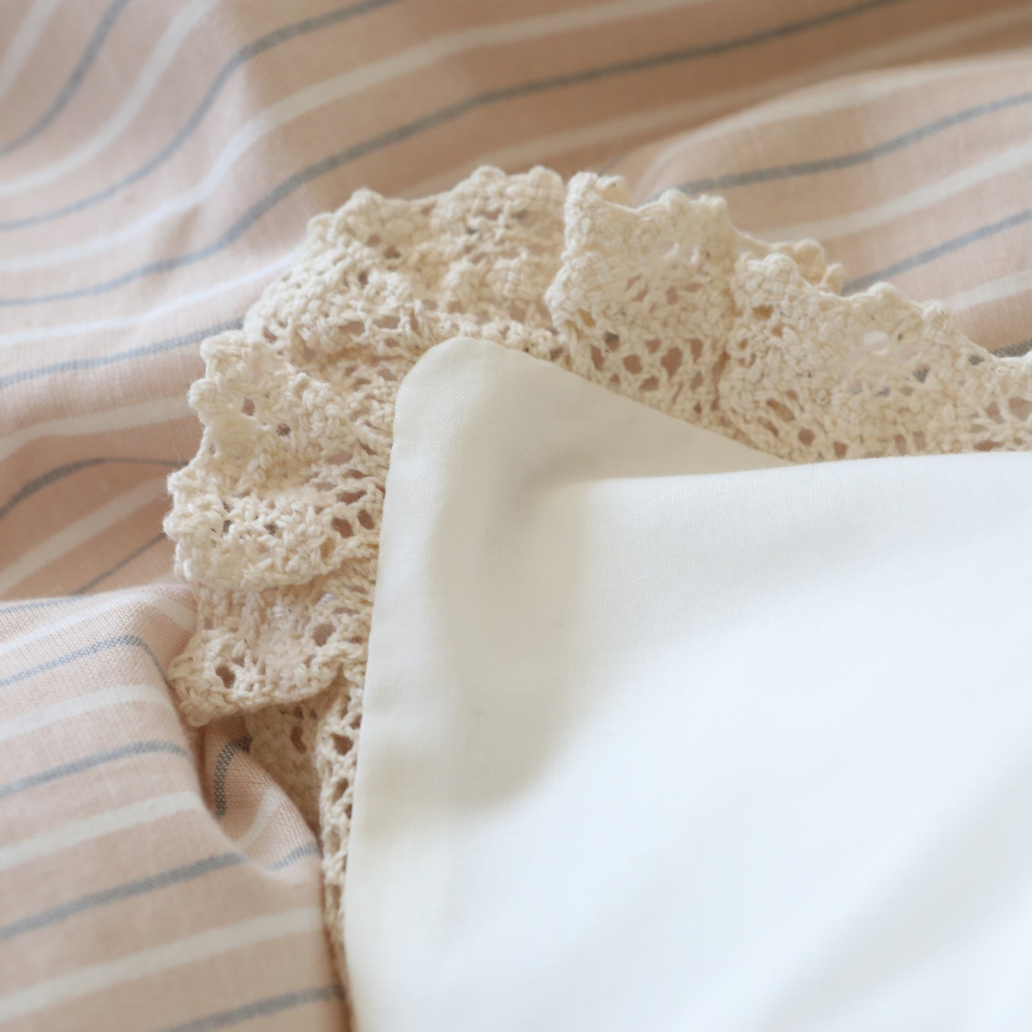 Coombe Cream Lace Pillowcase