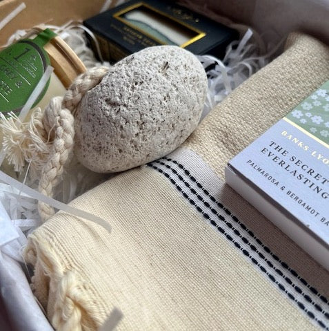 Neck Of The Wood Bath Box