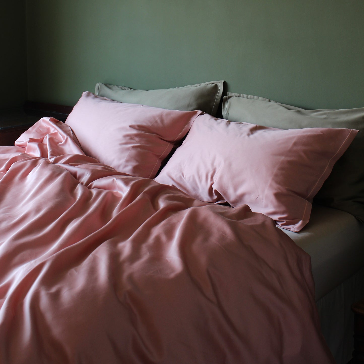 Bristol Melba and Terrace on Bed
