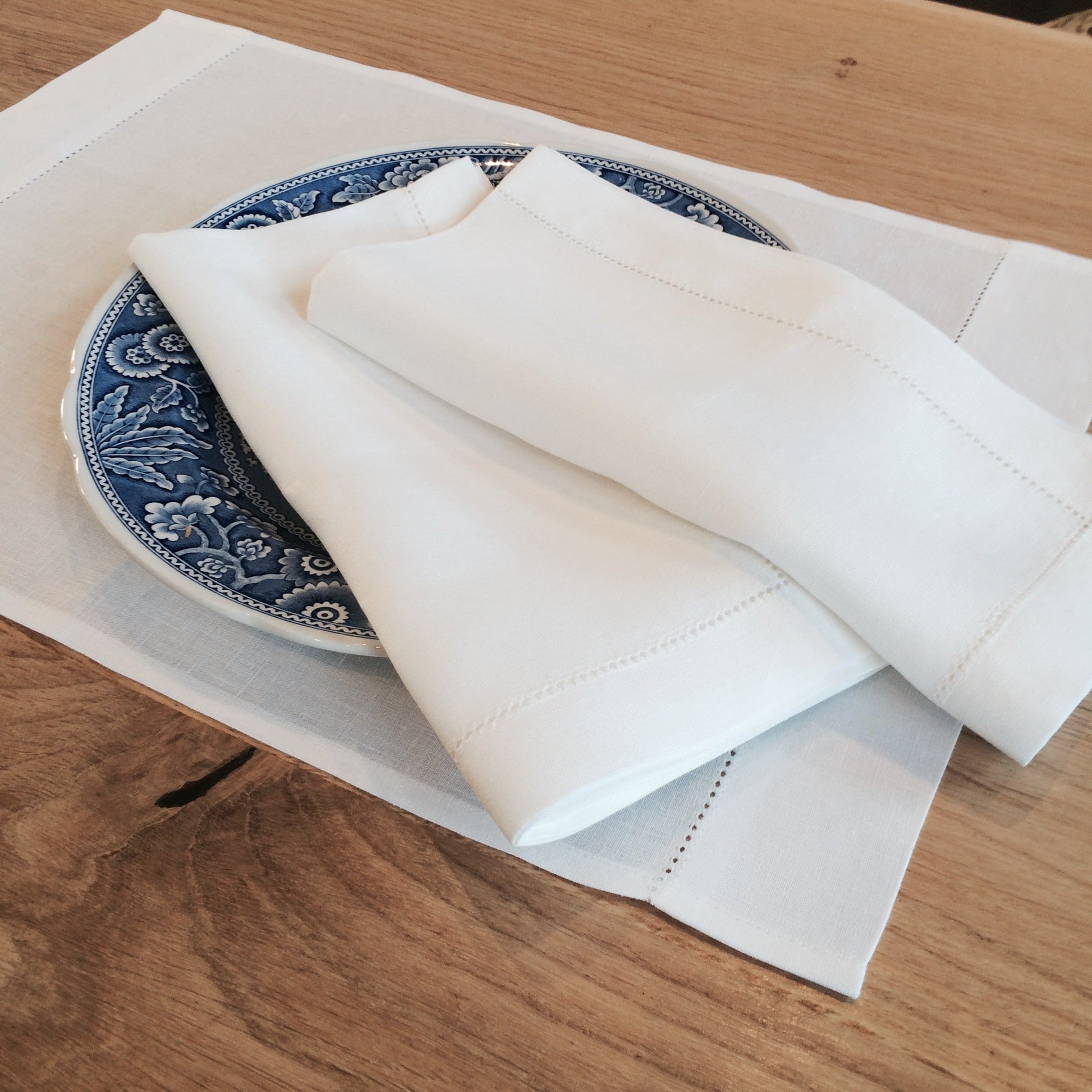 Stanhope Placemat and Napkins