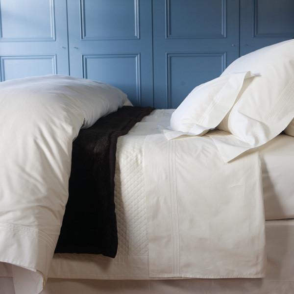 Palazzo Vanilla on Bed