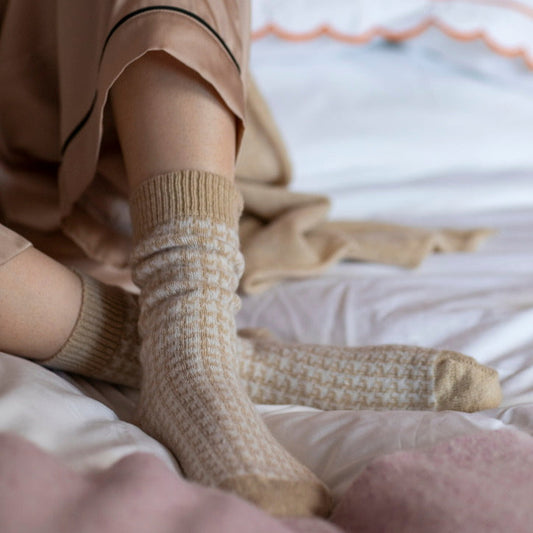 Cashmere houndstooth socks
