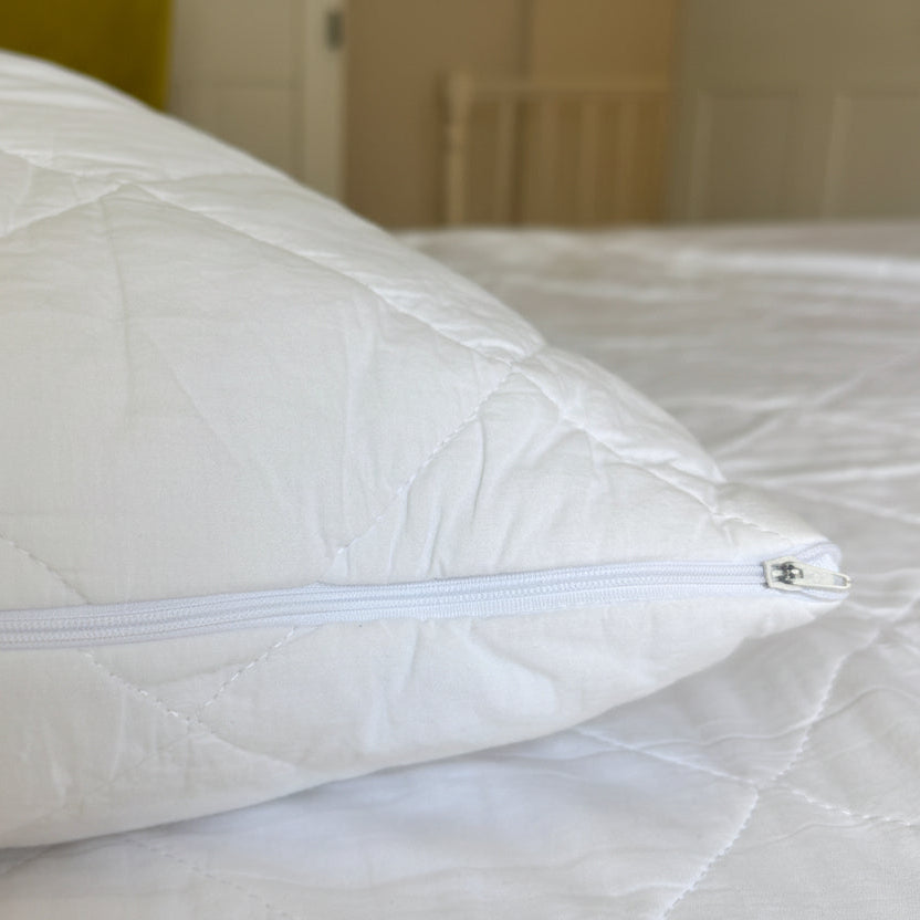 Quilted cotton pillow protector