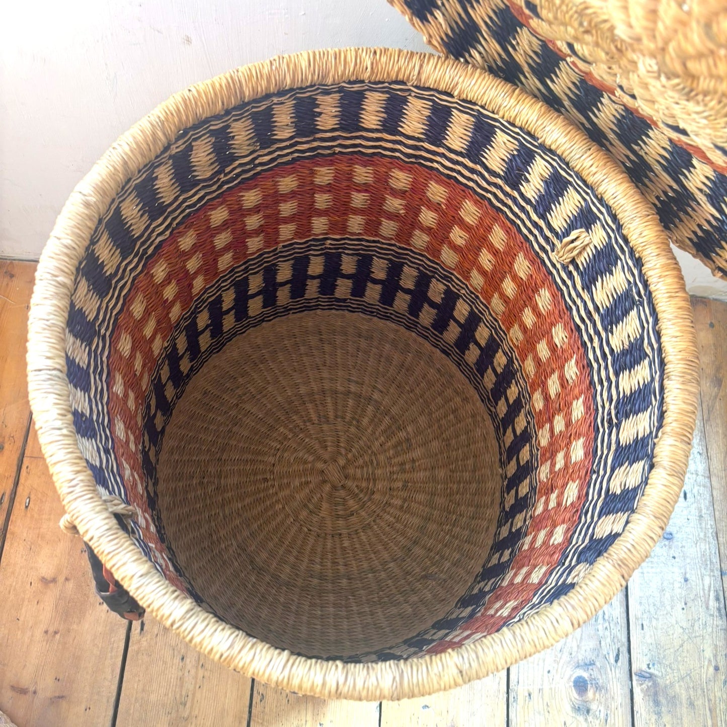 Medium Coloured Linen Basket with Lid - Terracotta and Black