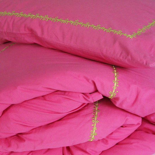 Pasha Children's Embroidered Bedset - Pink