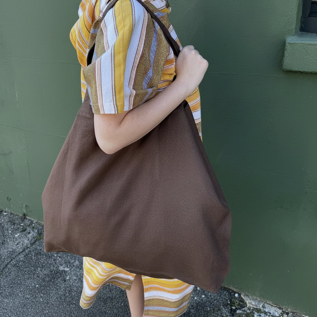 Pells Italian linen bag in espresso