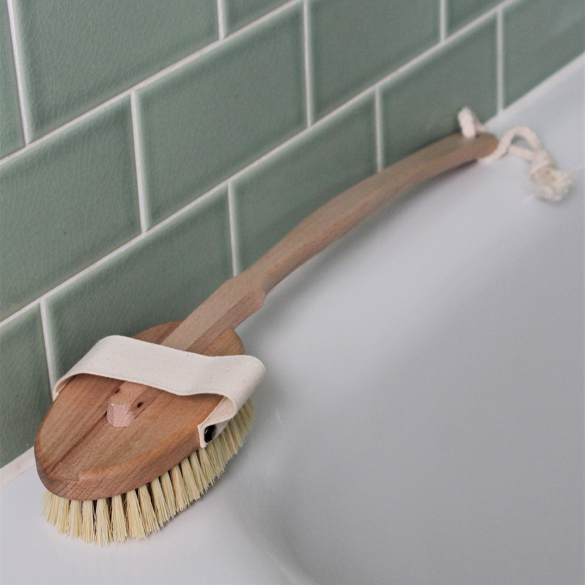 Bath Brush with Detachable Handle